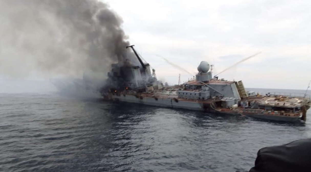 Le immagini del Moskva poco prima che affondasse