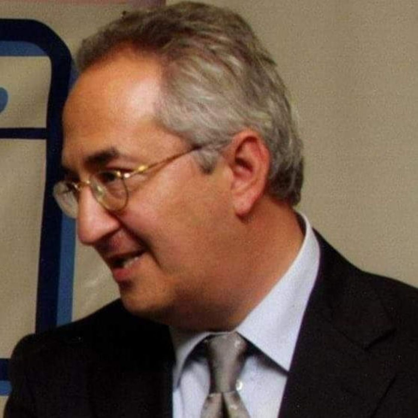 Antonello Lombari racconta l’anima di “Bagliori inversi” tra poesia e vita vissuta”