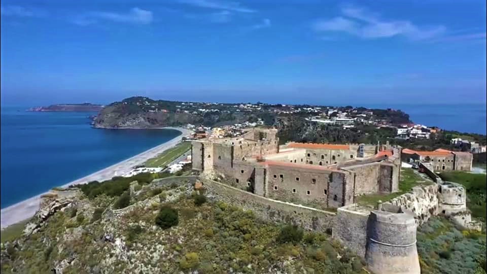 Milazzo (ME) - Controlli ai varchi nella Riviera di Ponente: multe e una patente ritirata