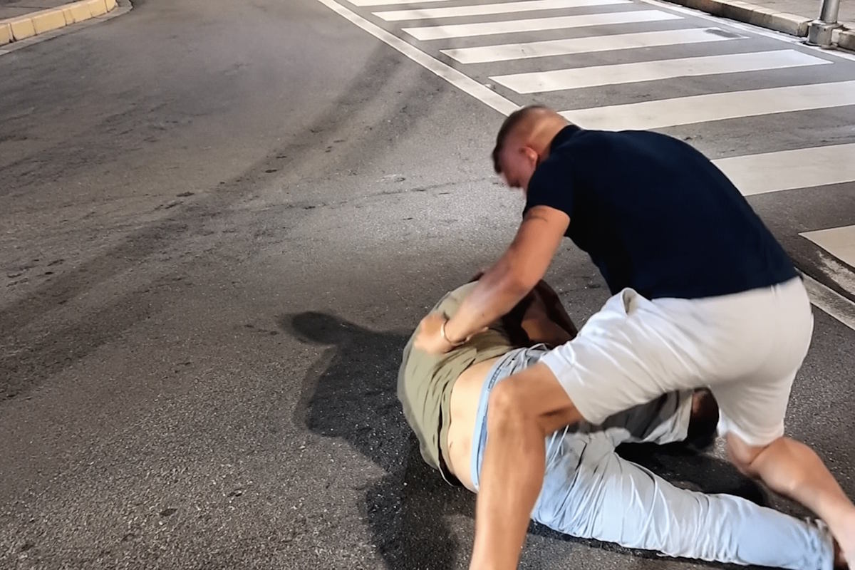 La destra di Vannacci è la destra del pugno: quando la propaganda della sicurezza diventa una giustificazione della violenza